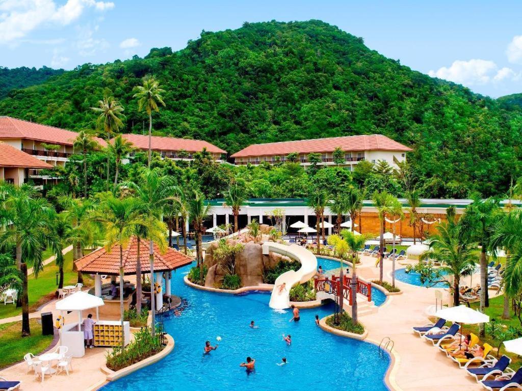 Отель Centara Phuket - Sha Extra 4*
